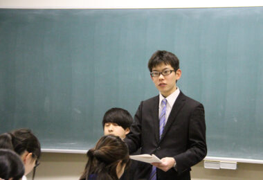 4年間の学びを伝える「教職課程報告会」を開催しました