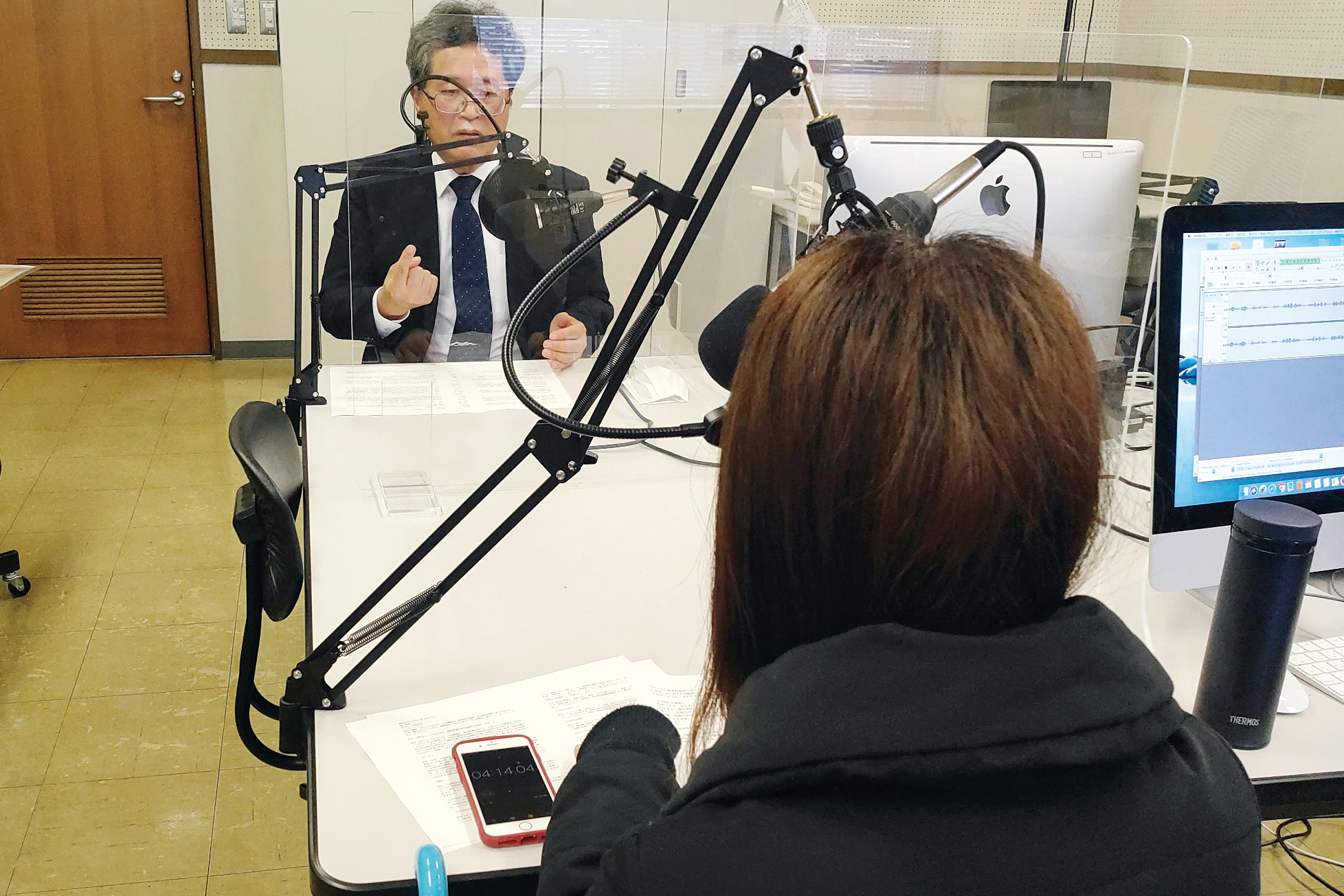 大学内にスタジオを完備、この回は山田学長がゲスト