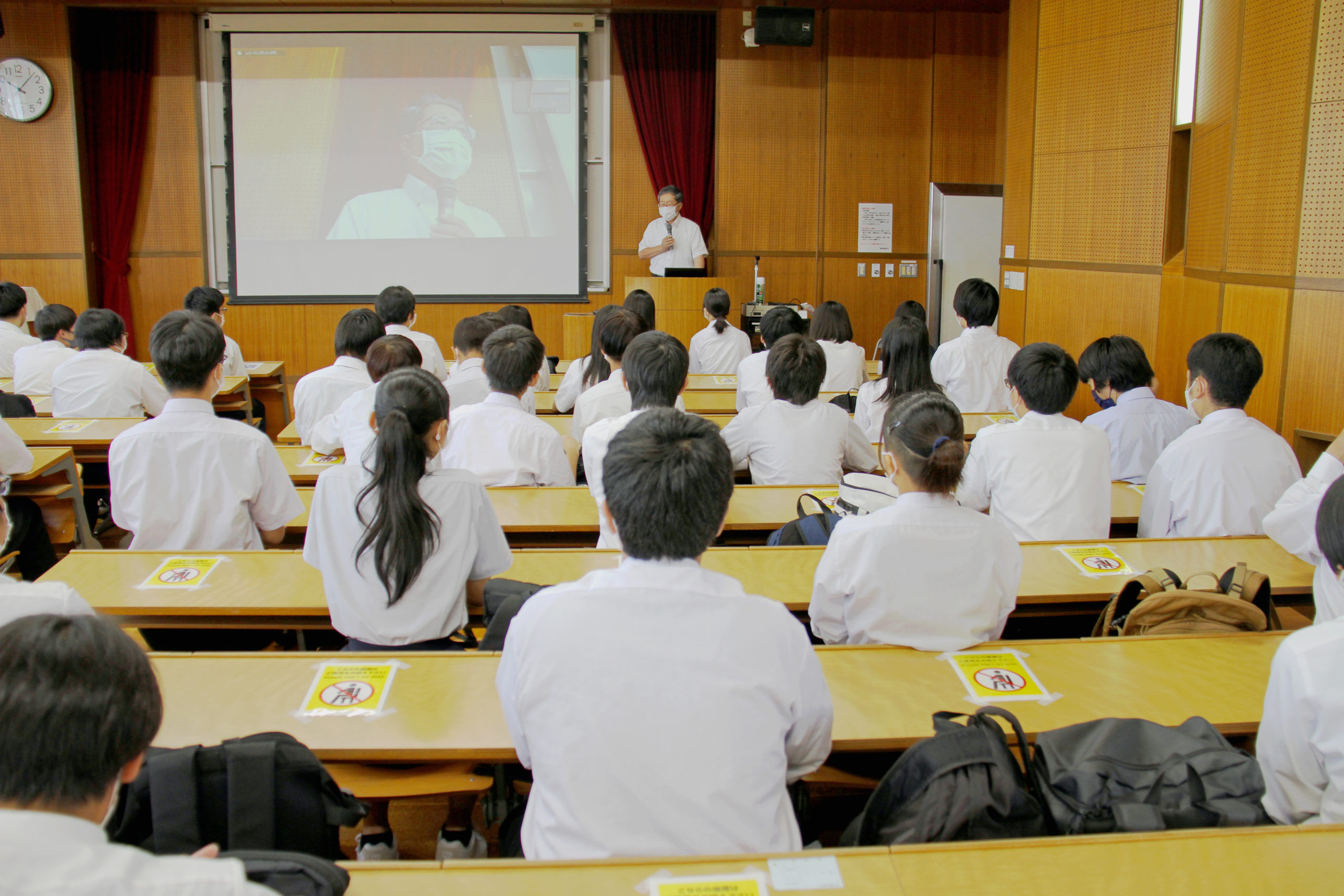 敬和学園高校1年生の皆さまが大学見学会に来学されました