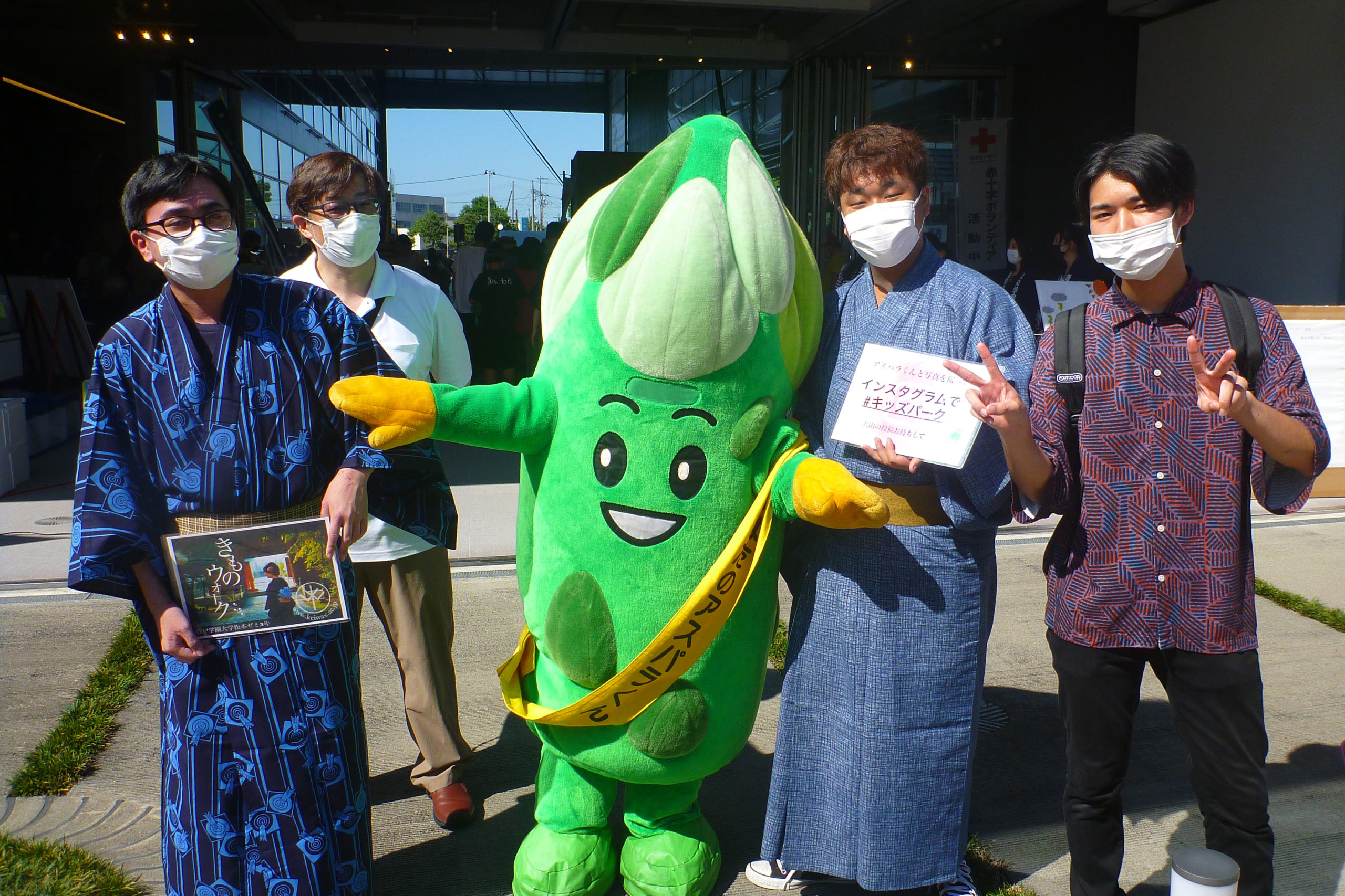 新発田市「まちなかキッズパーク」に学生が参加、運営・出店でイベントを盛り上げました