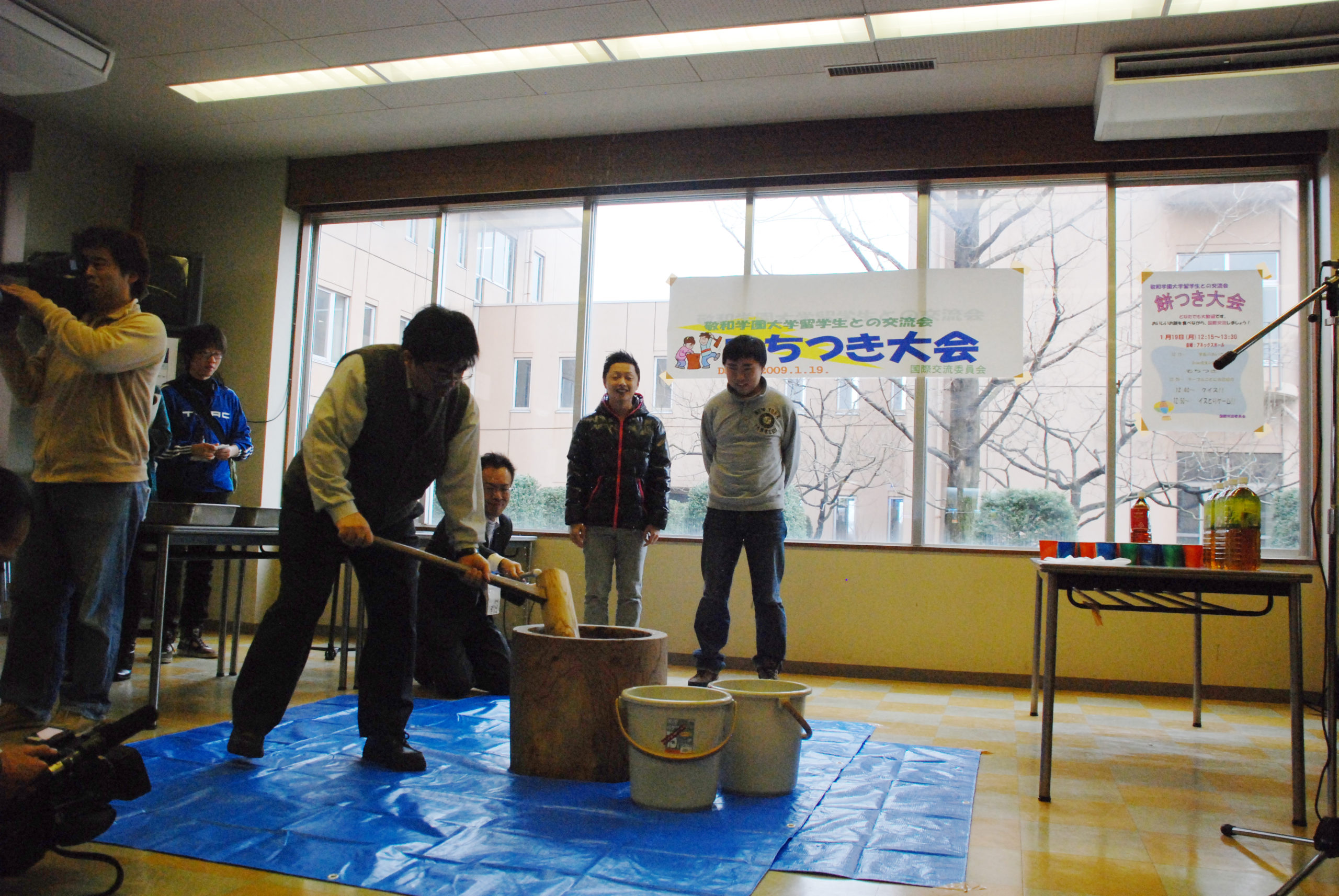 日本のお正月を味わう「留学生お餅つき大会」