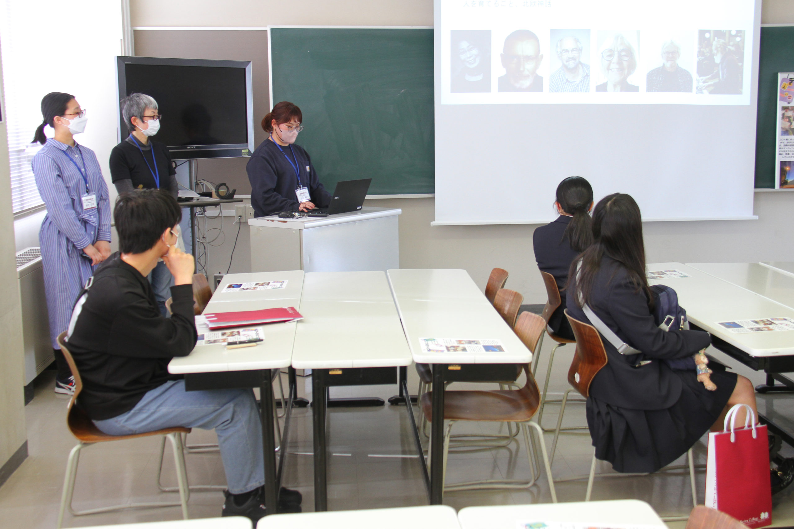 キャンパスツアーの活動発表（デンマークの教育と福祉）