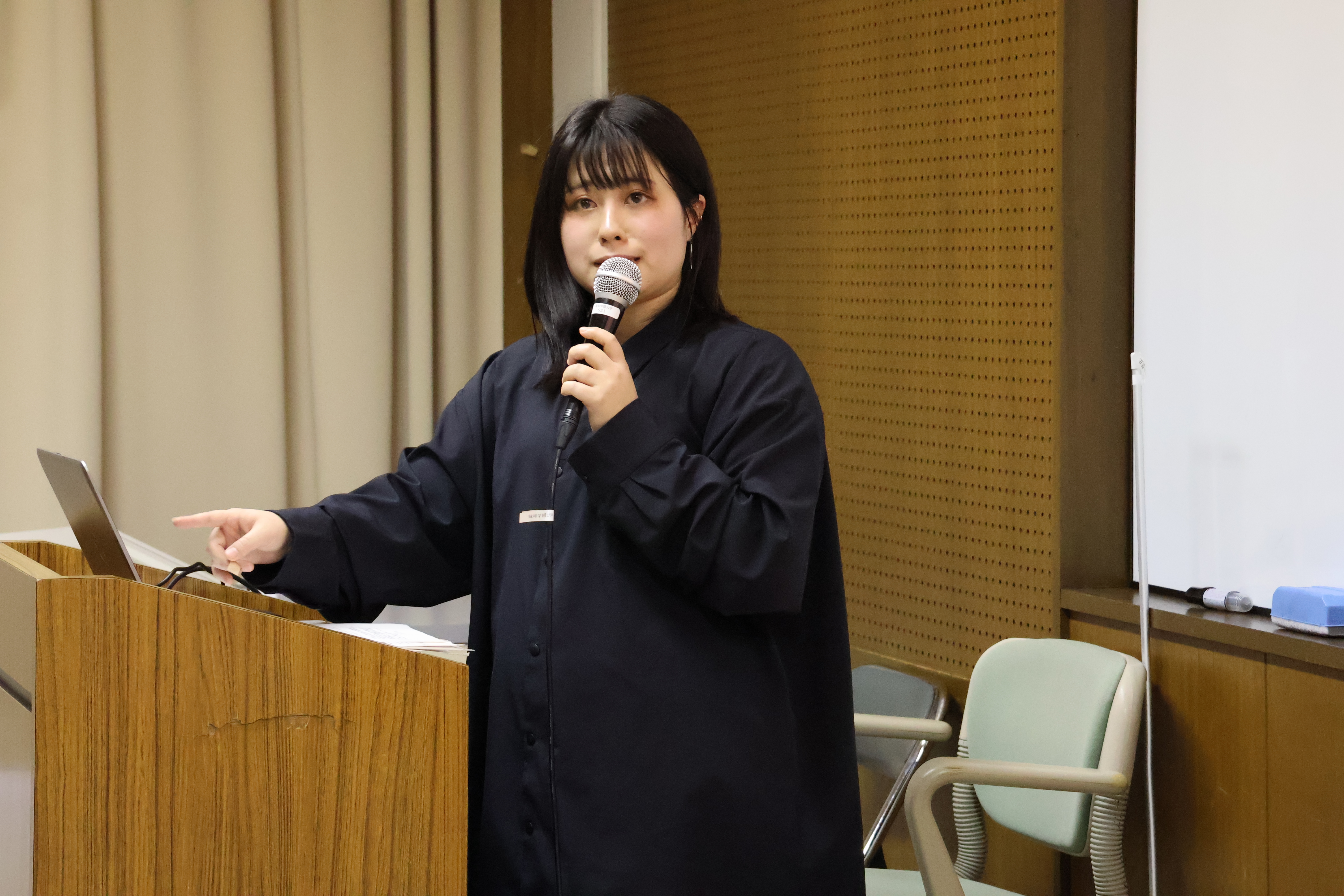 藤井みさおさん「戦時下における聾教育の実状」(金耿昊 准教授)