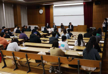 就職活動に向けて！「OB・OGとの就職懇談会」を開催しました