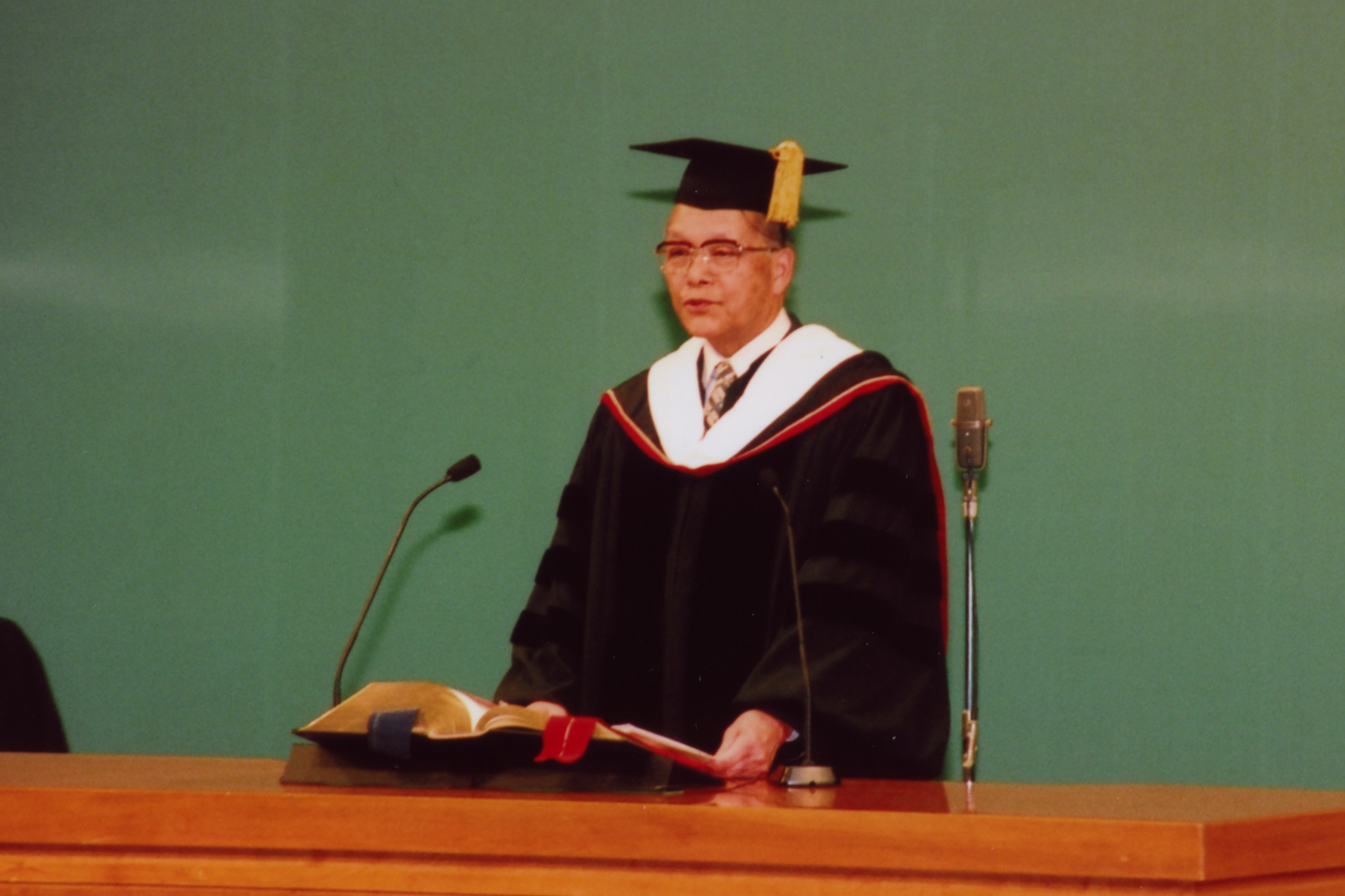 2006年度入学式式辞（新井明学長）