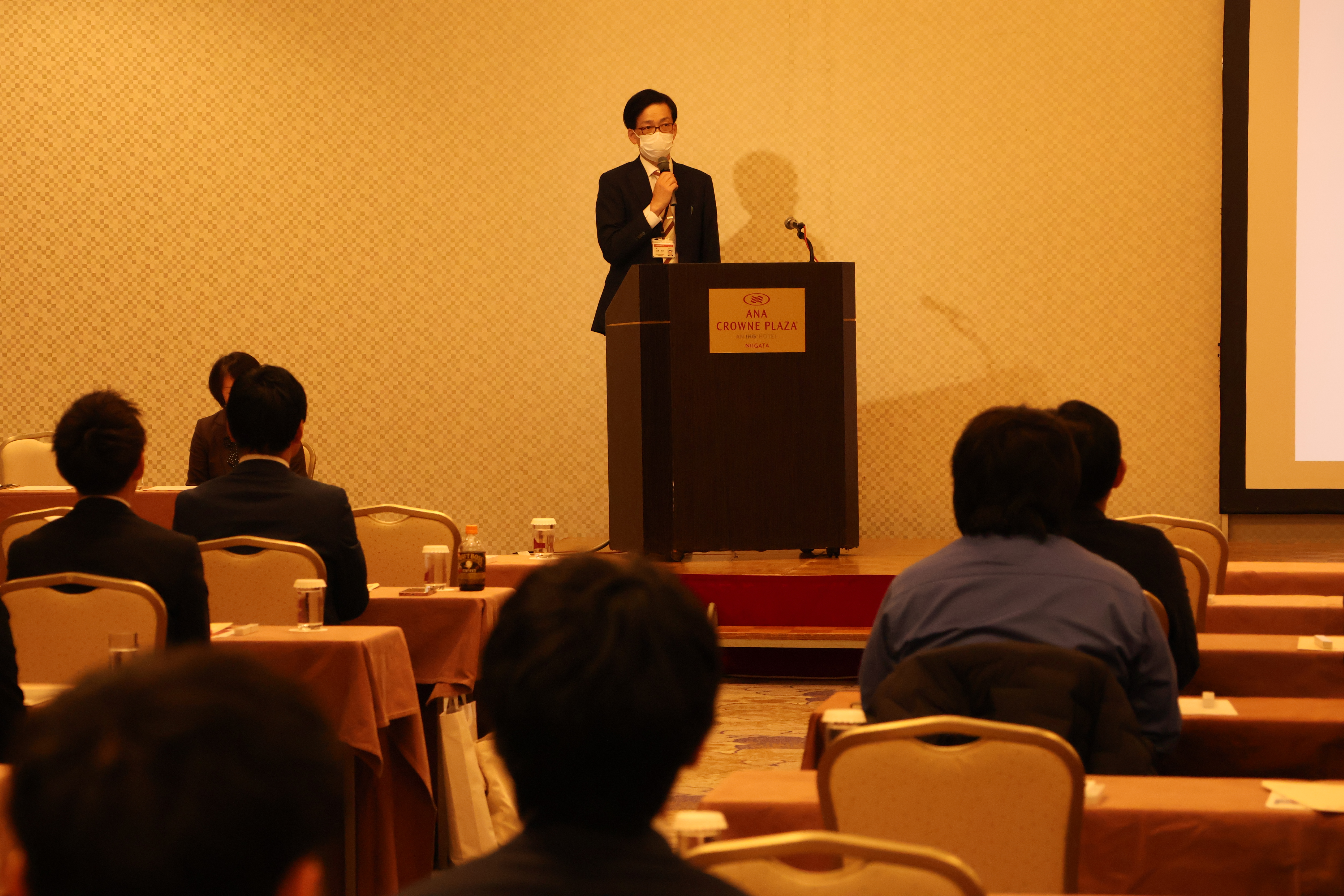 川﨑就職委員長より本学の就職支援体制について