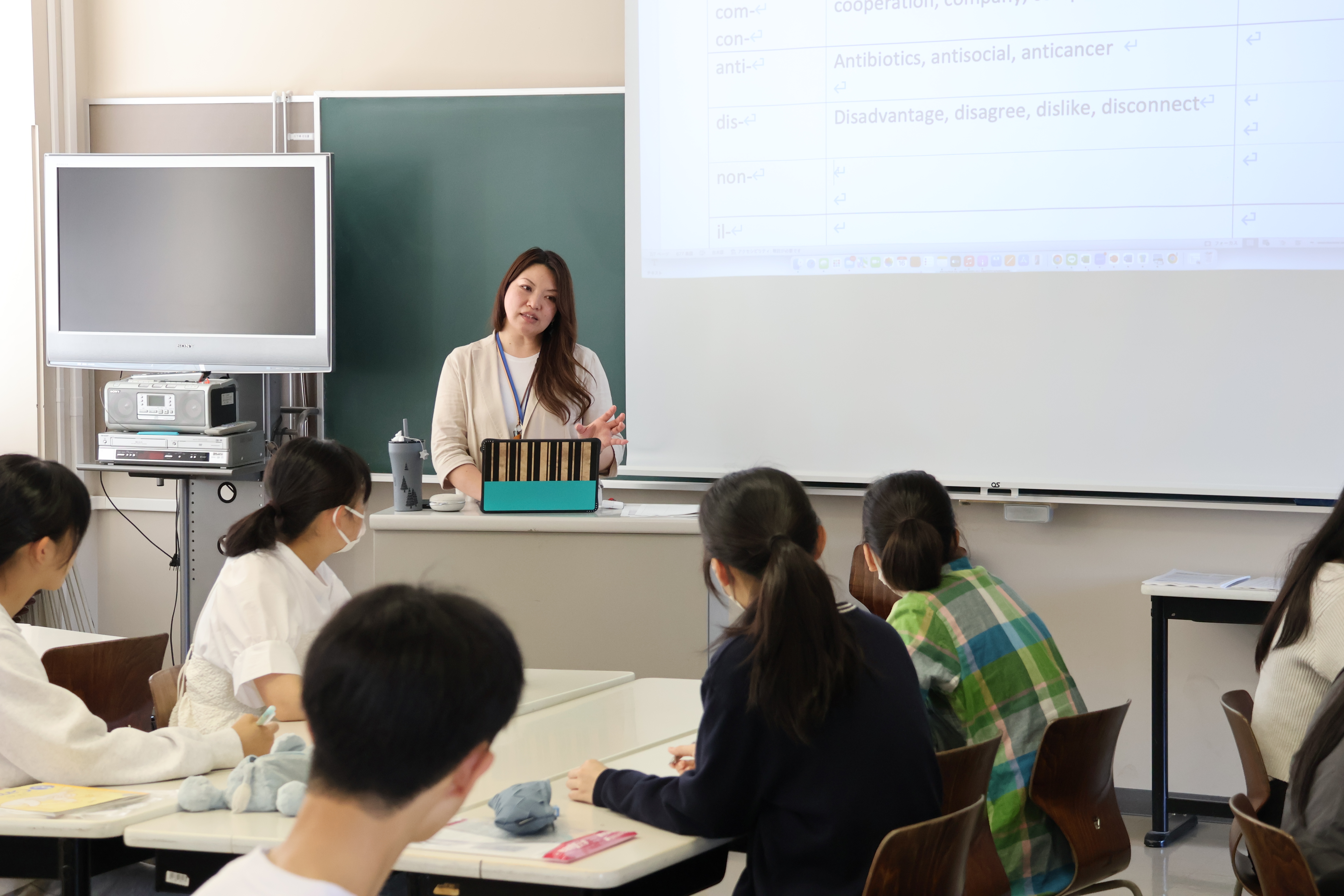 2級講座を担当した、大岩彩子准教授