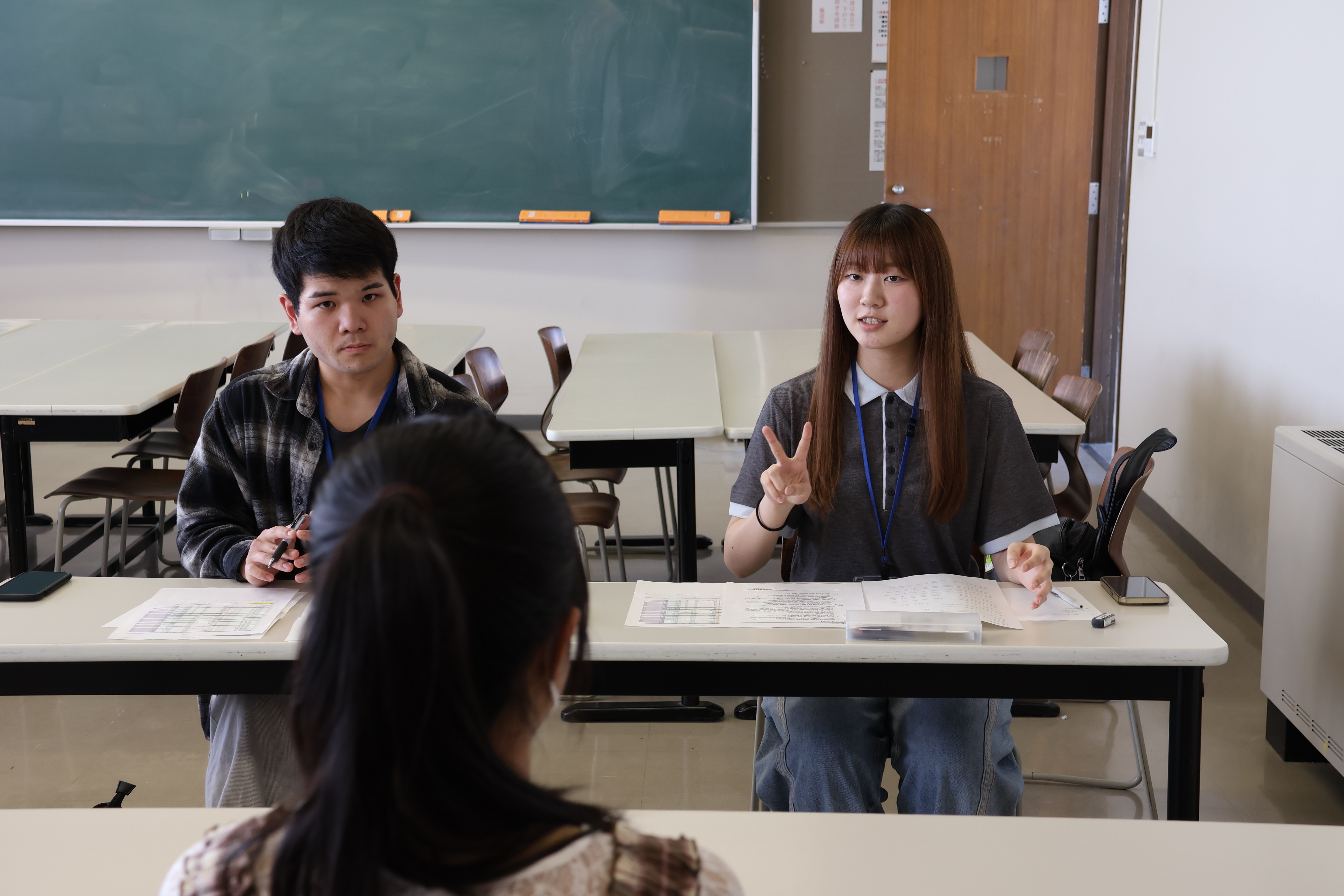 希望者には学生スタッフによる面接指導も実施しました。